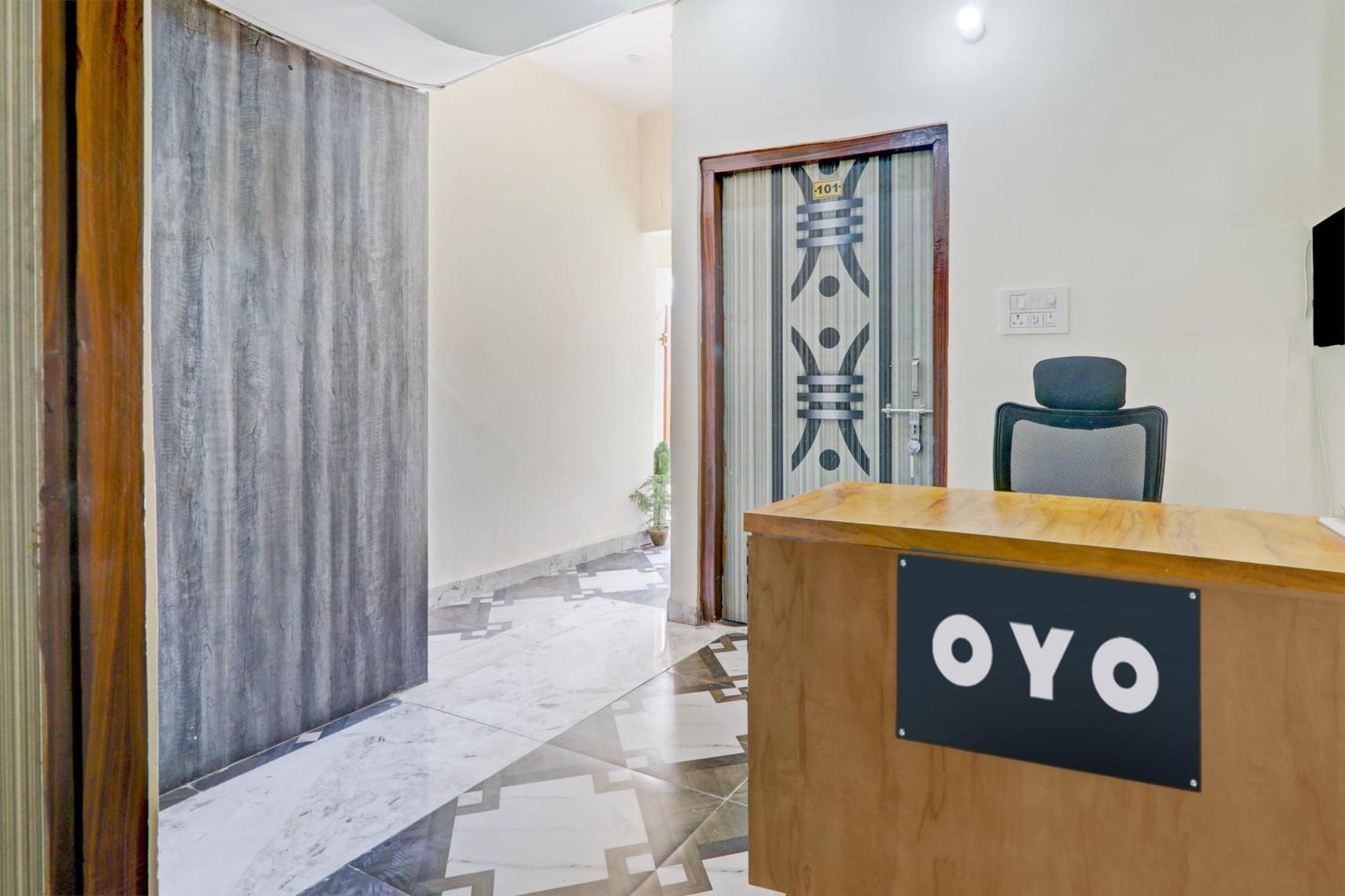Hotel O Rn Chinhat Esterno foto