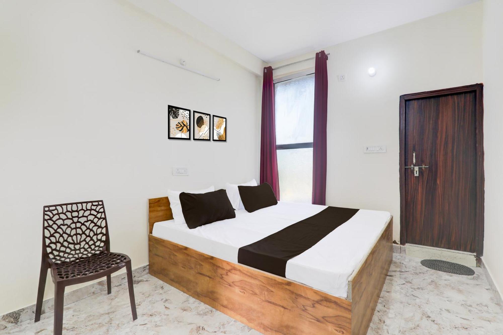 Hotel O Rn Chinhat Esterno foto